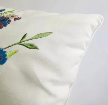 Вышивайте декоративные подушки цветами и вазами, покрывайте цветочную подушку, накладывайте подушку на диван-кровать, автомобиль, украшение дома